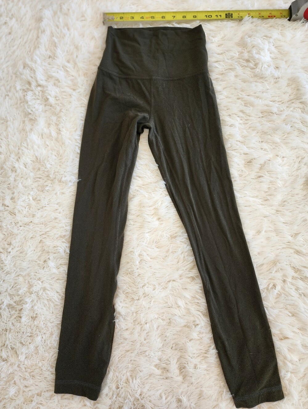 Lululemon Wunder Under Tights 25" Lace Luxtreme in the color NISH Size 2 Tall